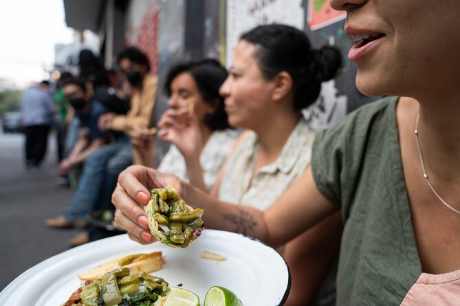 Street Food Tour with Friends - Chapultepec: a short ride through a huge park