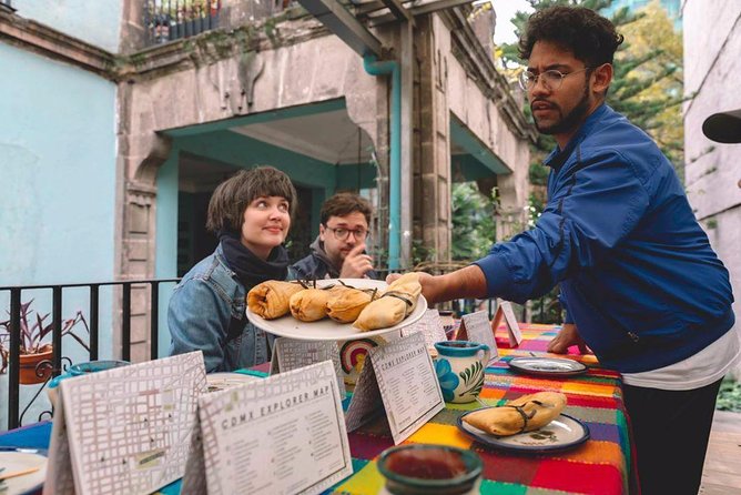 Street Food Tour with Friends - Timing, traffic, and physical effort