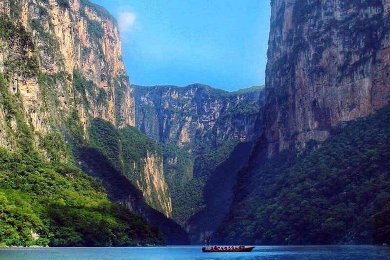Sumidero Canyon and Chiapa de Corzo Tour Compartido - Leaving San Cristóbal by shared van