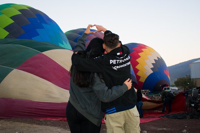 Sunrise Balloon Flight over Teotihuacan and Breakfast in Cueva - Key points at a glance
