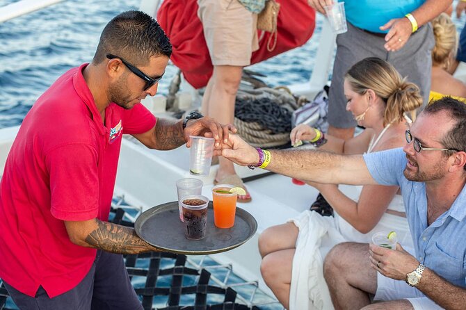 Sunset Cruise in Los Cabos with Jazz and Wine - Music and the mood on board