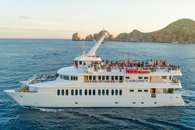 Sunset Mexican Dinner Cruise and Live Music in Cabo San Lucas - The band and the social atmosphere
