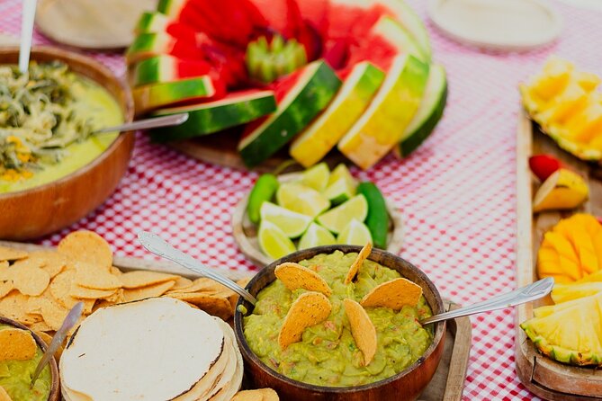 Sunset Sailing Tour in Bacalar with Outdoor Bar and Lunch - Five hours on Bacalar’s changing colors