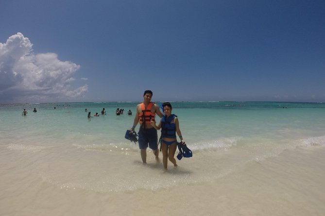 Swim with sea turtles - Who will enjoy this Akumal snorkel most
