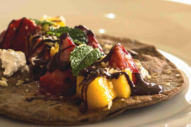 Taco101 - daytime taco walk - all inclusive. - Salsas, toppings, and learning how to order