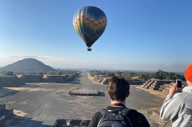 Teotihuacan Archaeology Tours - The Moon Pyramid and the changing view