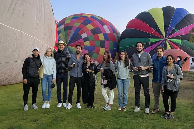 Teotihuacan Balloon ride + Transportation + Breakfast + Pyramids - What the shared balloon ride feels like
