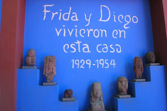 Teotihuacan & Guadalupe Shrine + Xochimilco, Coyoacán & Frida Kahlo Combo Tour - UNAM and the Mural-Covered Central Campus