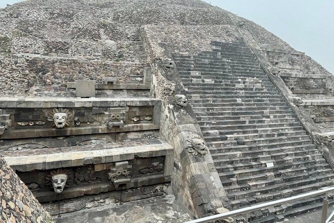 Teotihuacan: Pyramids, Caves & Culinary Experience - Five courses from central Mexico