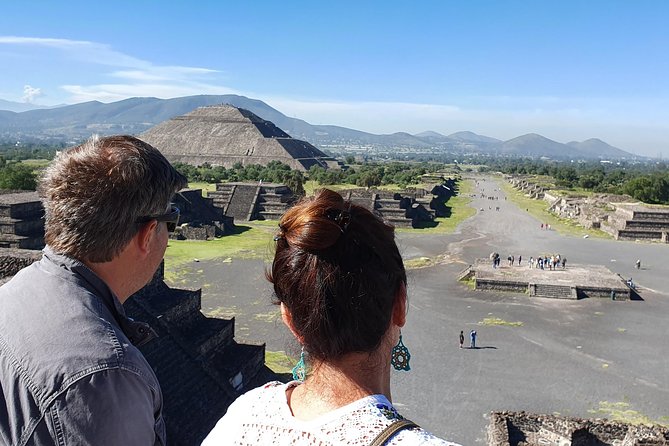 Teotihuacan pyramids morning or afternoon without tourist traps - The Pyramid of the Sun and the Pyramid of the Moon