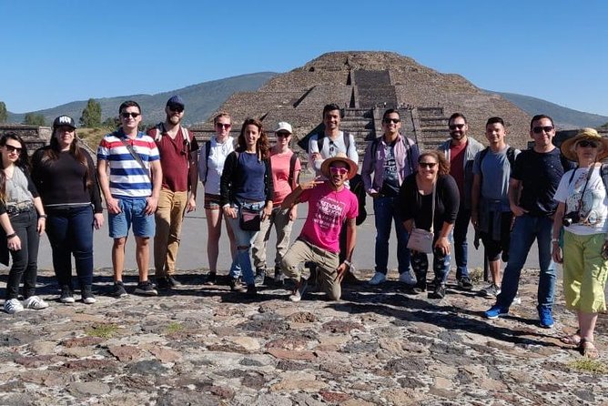Teotihuacan Pyramids Tour, small group in Van, from Mexico City - Meeting at Bellas Artes and riding out of the city