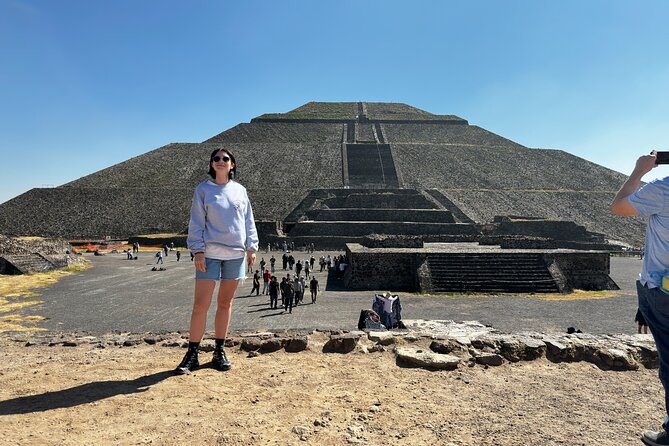 Teotihuacan Tour with Basilica of Guadalupe and Tlatelolco - The craft house adds context, but watch the clock