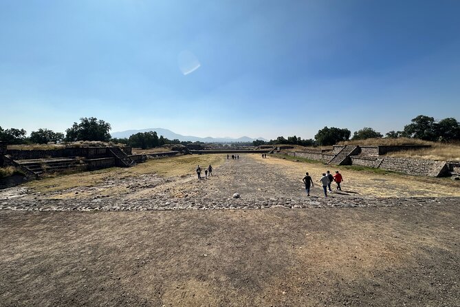Teotihuacan Tour with Basilica of Guadalupe and Tlatelolco - Lunch is convenient, but budget with care