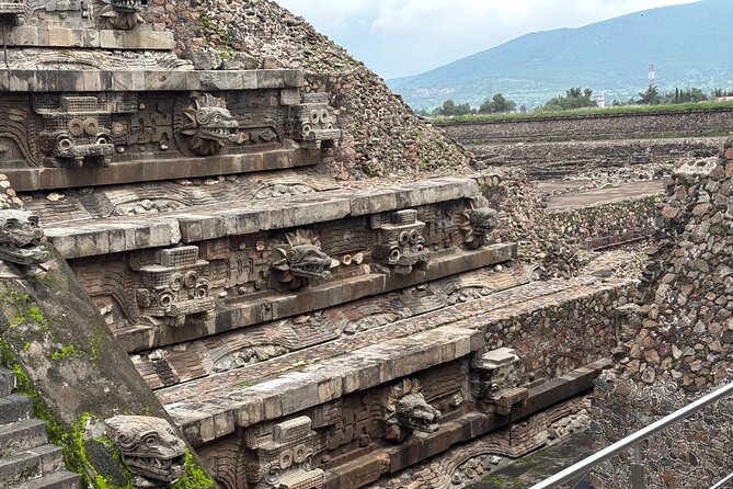 Teotihuacan without obligatory stops. No shops or restaurants. - The practical packing list