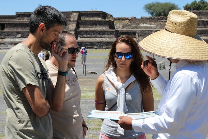 The best tour to Teotihuacán from Mexico City - San Juan Teotihuacán: mezcal, tequila, and local crafts