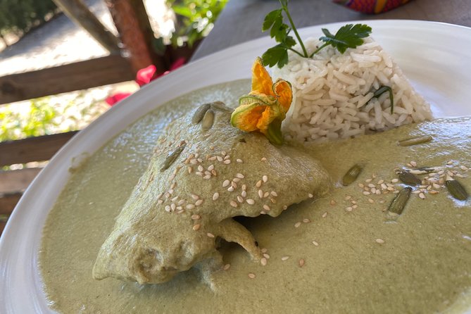 The Real Traditional Oaxaca culinary Cooking experience - Making masa and the first round of dishes