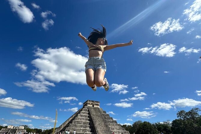 Tour Chichen Itza 2 Cenotes Suytun and Ik-kil - Chichen Itza and the Temple of Kukulkan