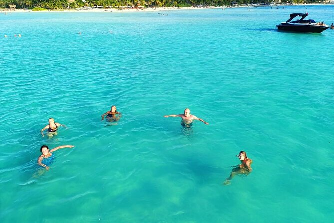 Tour Isla Mujeres Premium - El Meco: a short look beneath the water