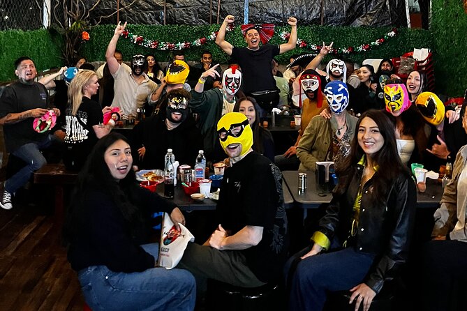 Tour Lucha Libre ,Tacos, Tequila and Mezcal in Mexico City - Tequila, mezcal, and the social side of the meal