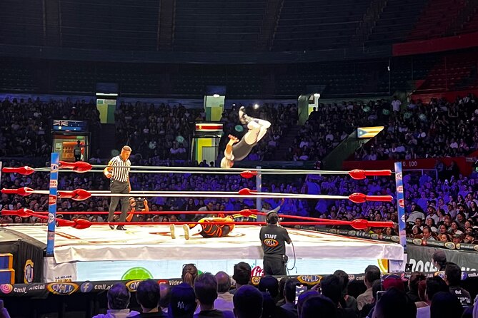 Tour Lucha Libre ,Tacos, Tequila and Mezcal in Mexico City - What the three-hour match feels like