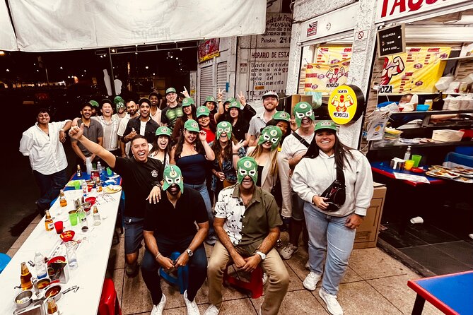 Tour Lucha Libre ,Tacos, Tequila and Mezcal in Mexico City - The short walk to Arena México