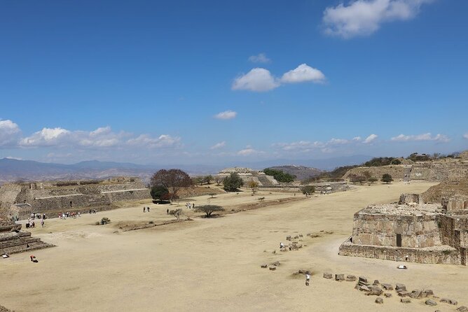 Tour Monte Albán "clasico" - A practical warning about timing and admission