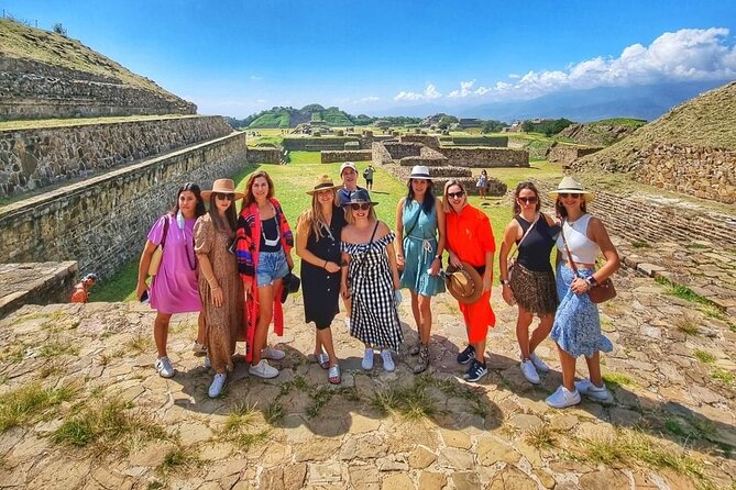 Tour Monte Albán, Hierve el agua, Teotitlán Del Valle and Mezcal - Monte Albán gives the day its strongest opening