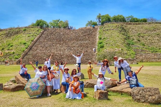 Tour Monte Albán, Hierve el agua, Teotitlán Del Valle and Mezcal - Private transport makes a packed day easier