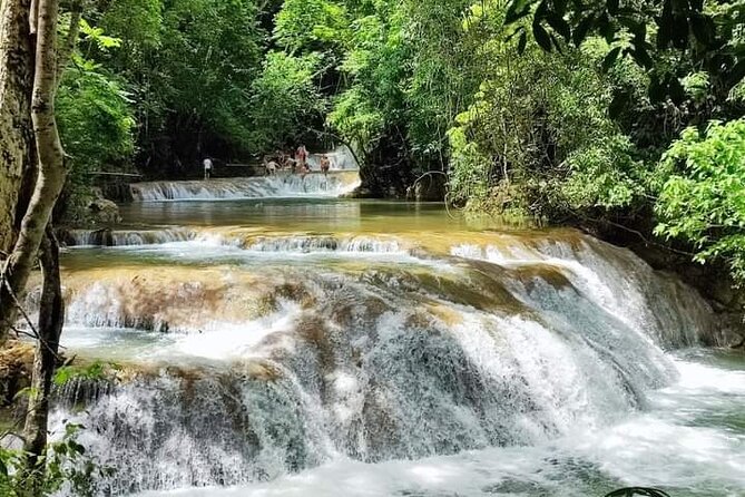Tour to Copalitilla Magical Waterfalls from Huatulco with admission included - Guides Who Make the Physical Sections Easier