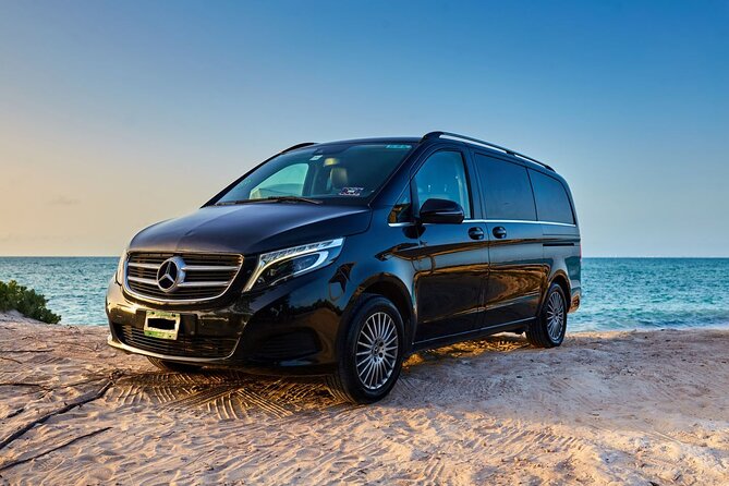Transfer in Luxury Mercedes Benz Minivan - Leaving Cancun Airport without the usual scramble