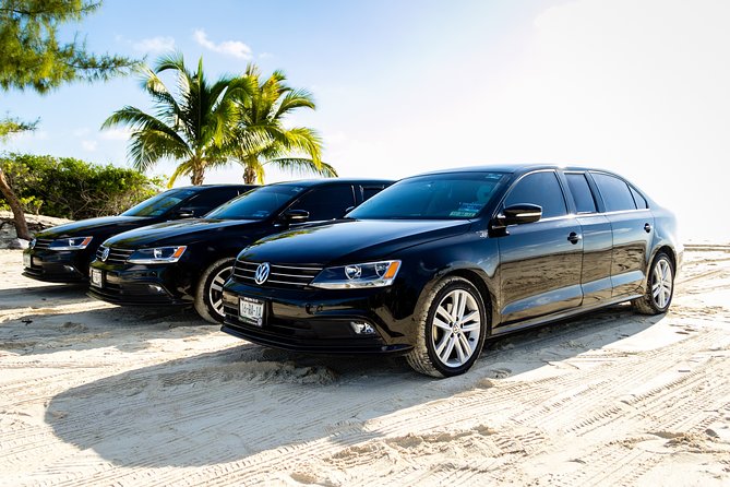 Transfers in Luxury Sedan from Cancun Airport - Flight Tracking Helps, but It Does Not Fix Every Change