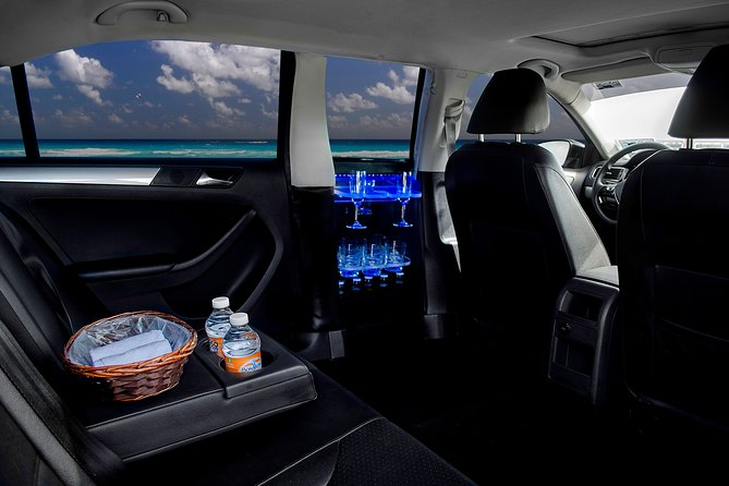 Transfers in Luxury Sedan from Cancun Airport - Finding the Representative Outside Cancun Airport