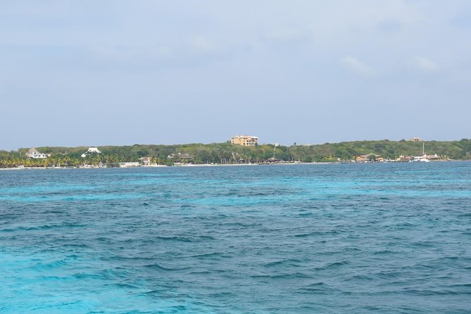Trimaran La Lupita,Sail Away to Isla Mujeres from Cancun - Lunch and beach time at Isla Mujeres