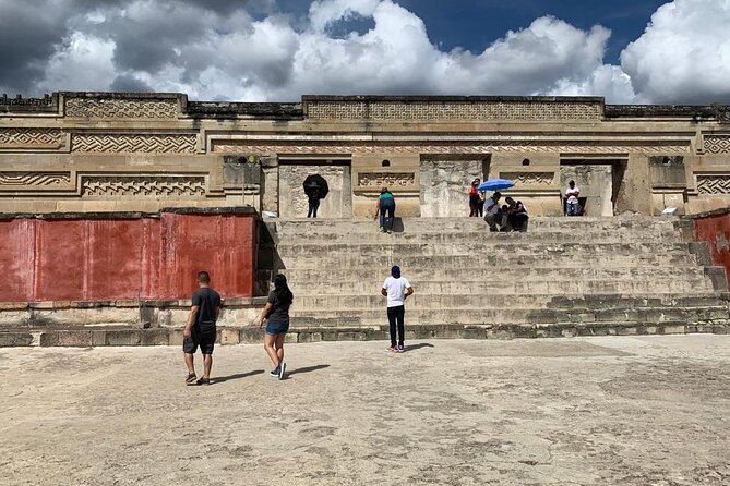 Tule, Mitla & Hierve el Agua Full-Day Tour with Certified Guide - Mezcal El Rey de Matatlán finishes with a tasting