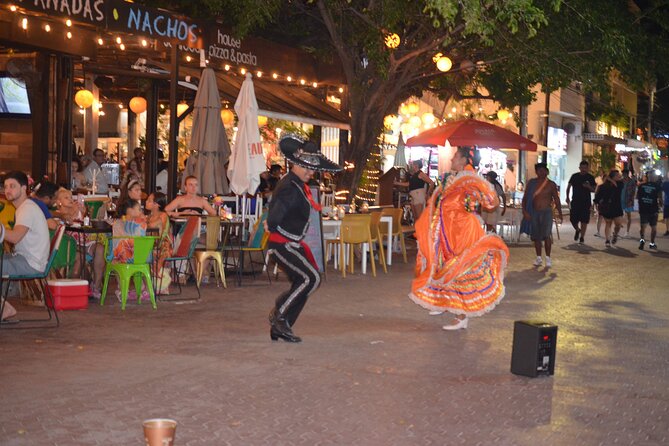 TULUM 4x1 : Archaeological Site, Cenote, 5th Avenue and lunch - Playa del Carmen’s 5th Avenue