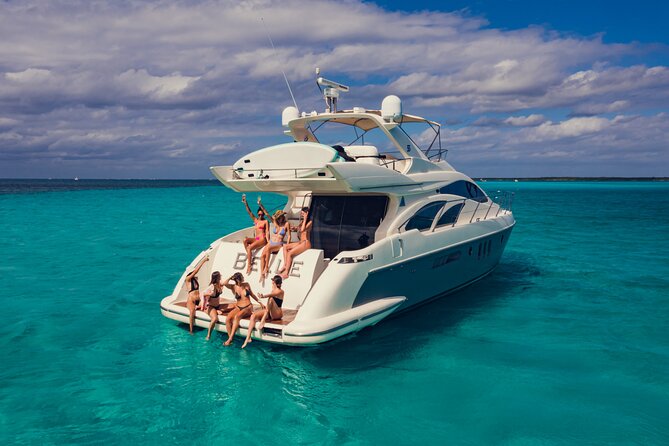 Tulum All Inclusive 4h – Luxury 58' Azimut Yacht - Service that shapes the day