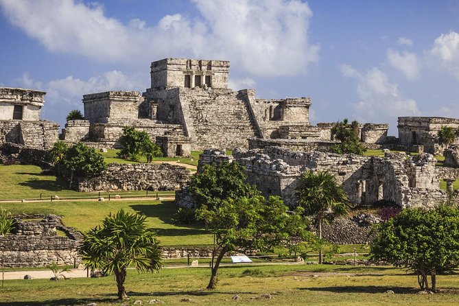 Tulum and Coba with Cenote Swim and Lunch from Cancun - Tulum, where the Maya city meets the Caribbean