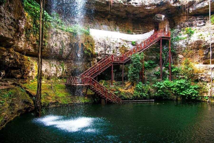 Tulum: Chichen Itza Adventure! Cenote Saamal and Valladolid - The ride from Tulum sets the tone