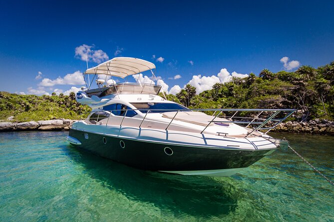Tulum Luxury Escape – 4h All Inclusive on 43' Private Yacht - Lunch, premium drinks, and an onboard chef