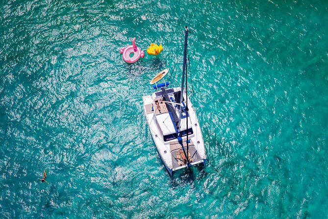 Tulum: Luxury Sail & Snorkel – All Inclusive 34' Catamaran - A chef-prepared menu, not standard boat snacks
