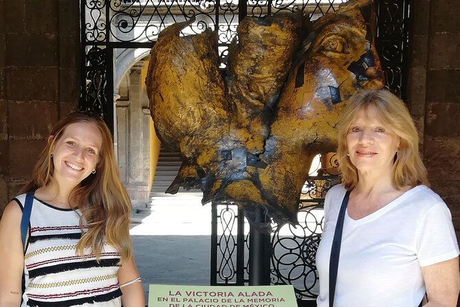 Walking Tour of the Historic Center of Mexico City - Pace, group size, and walking conditions