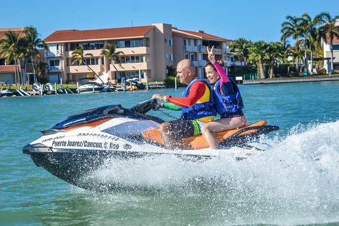 Waverunners Rentals in Cancun - Riding Nichupte Lagoon instead of the open sea
