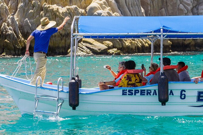 Whale Watching in Cabo San Lucas: Sightseeing Cruise and Shopping - Shopping time, and the uncertain beach stop