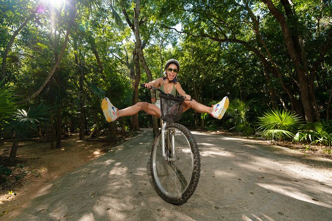 Xel-Ha Tickets with Transportation included - Meals, drinks, lockers, and practical comforts