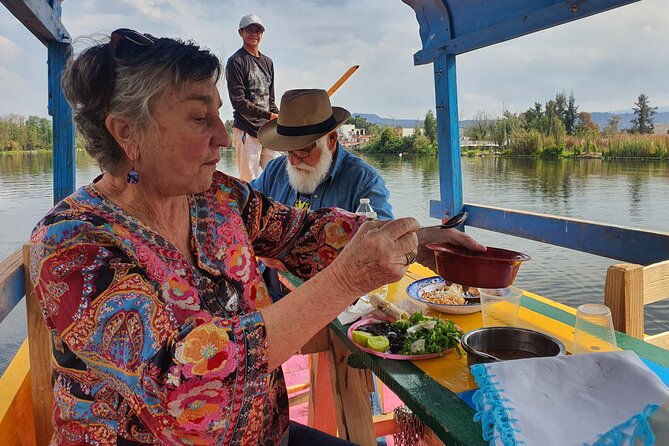Xochimilco Barco Fiesta Tentacion 18+ with Open Bar and Tacos - What is included at the open bar?