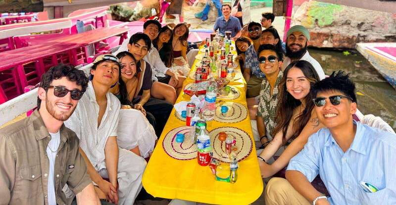 Xochimilco: Tequila tasting (unlimited) and cultural party on a boat - The final 10 minutes and return